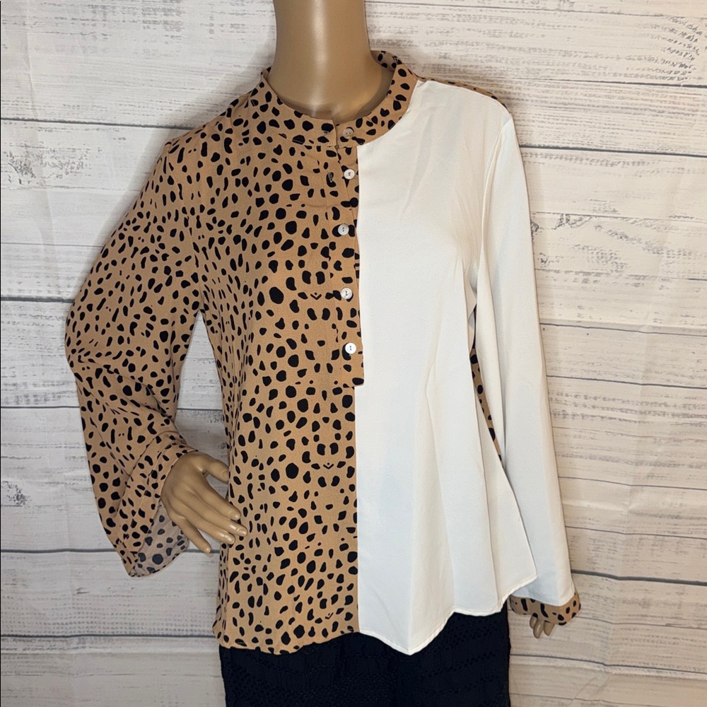 NWOT Two-Tone Animal Print Button Front Top - White and Tan - Picture 5 of 7